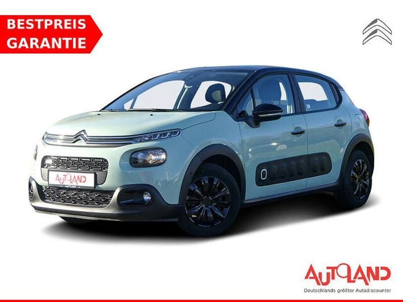 Grün Gebraucht 2017 Citroën C3 Feel Limousine | 11.950 € - Bild 1/4