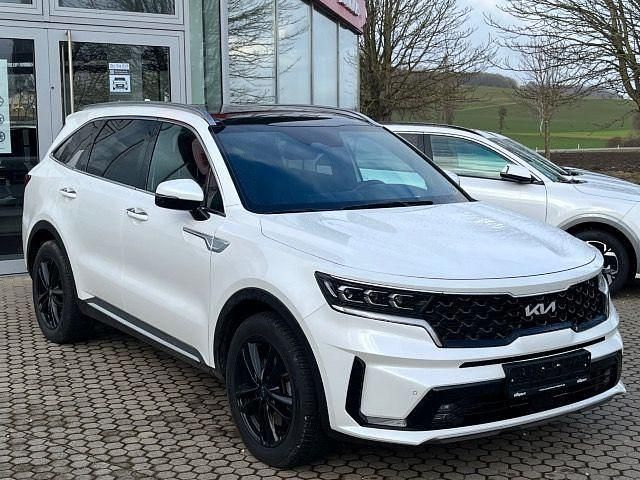 Gebraucht Kia Sorento Spirit 193 PS (141 kW) 2023 (swp) snow white pearl (metallic) SUV