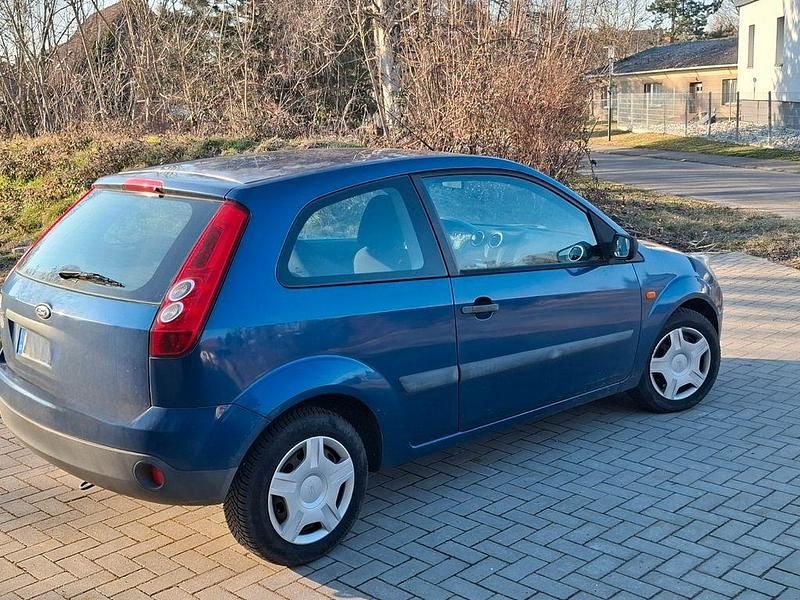 Gebraucht Ford Fiesta Style 69 PS (50 kW) 2007 Blau Kleinwagen