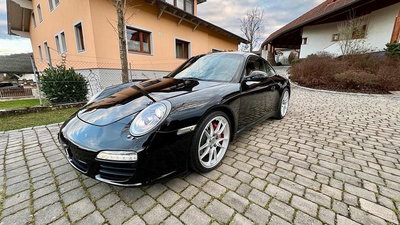 Schwarz Gebraucht 2010 Porsche 911 Carrera S Chrono Coupé | 64.911 € (Guter Preis) - Bild 1/4