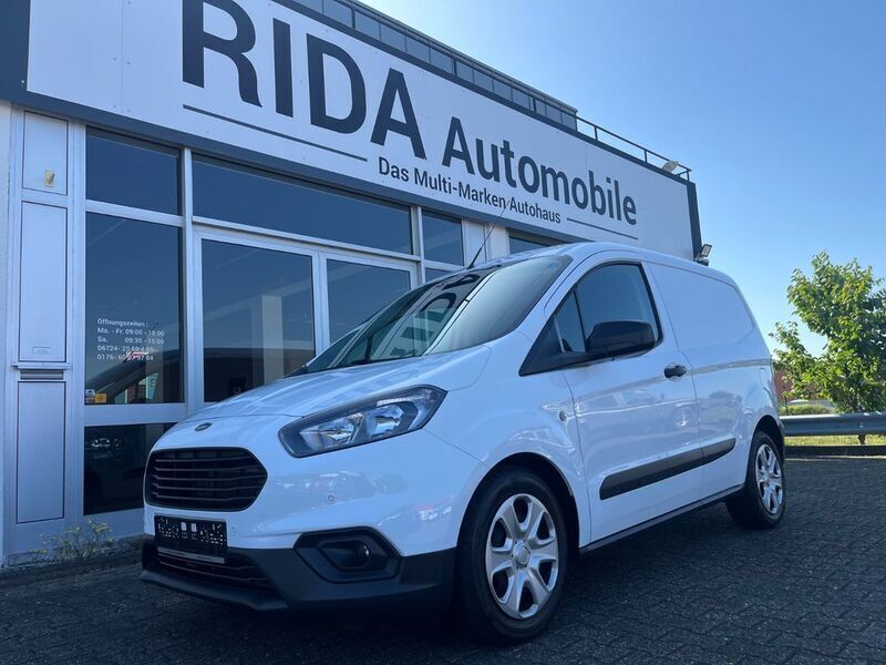 Gebraucht Ford Transit 101 PS (74 kW) 2023 Weiß Van / Kleinbus