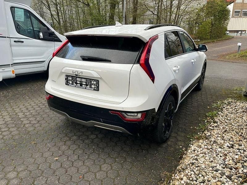 Gebraucht Kia e-Niro Inspiration 150 kW (204 PS) 2024 Weiß SUV