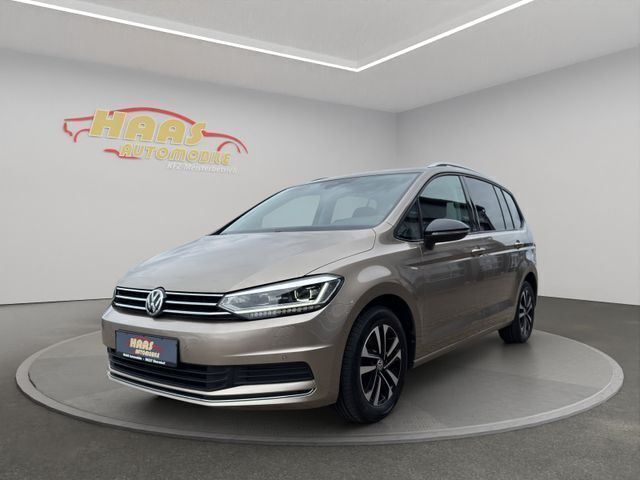 Beige Gebraucht 2019 VW Touran IQ Drive Van / Kleinbus | 21.390 € (Fairer Preis) - Bild 1/4