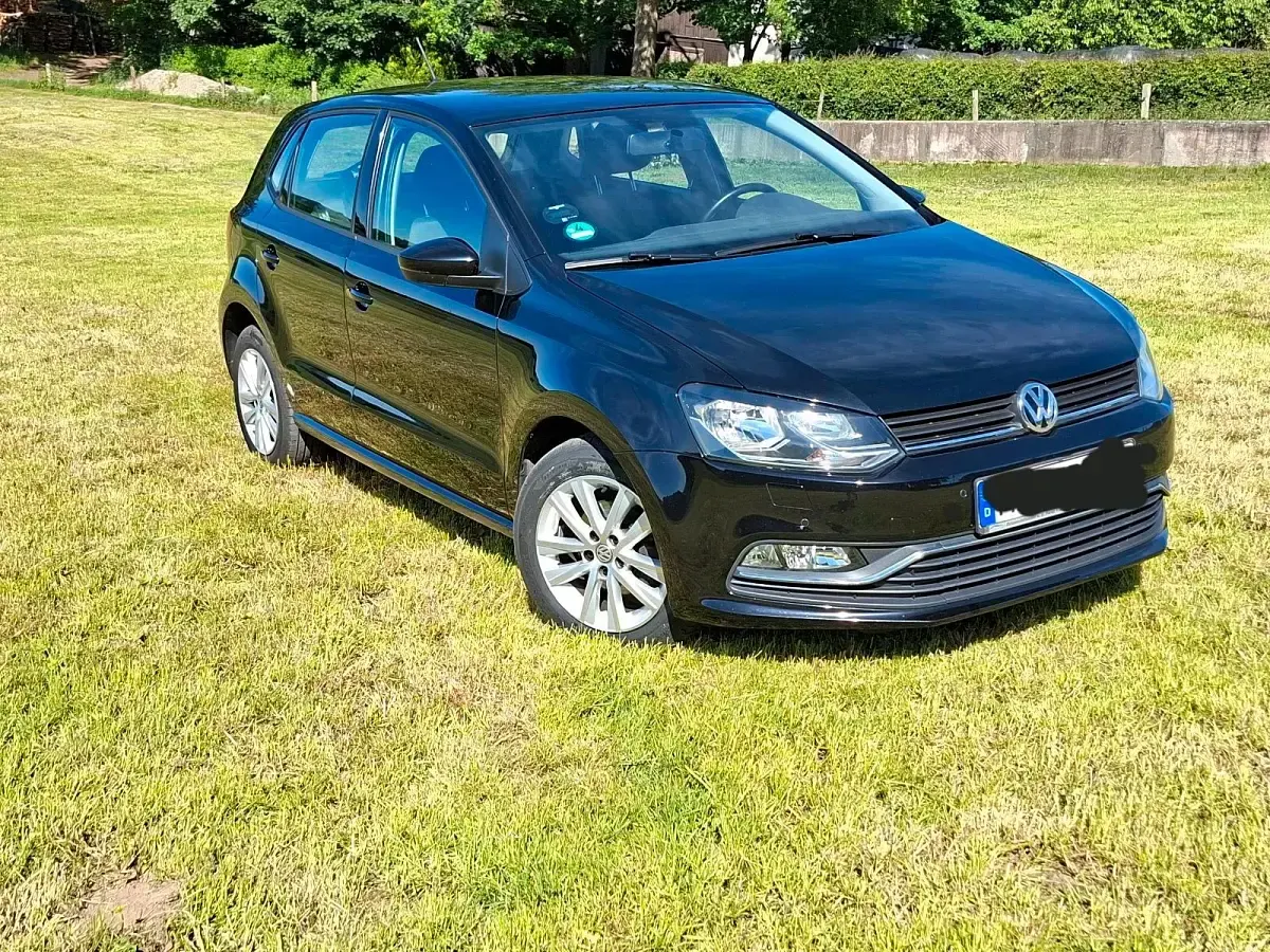 Gebraucht VW Polo 90 PS (66 kW) 2015 Schwarz Kleinwagen