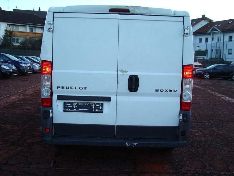 Gebraucht Peugeot Boxer 120 PS (88 kW) 2010 Weiß Van