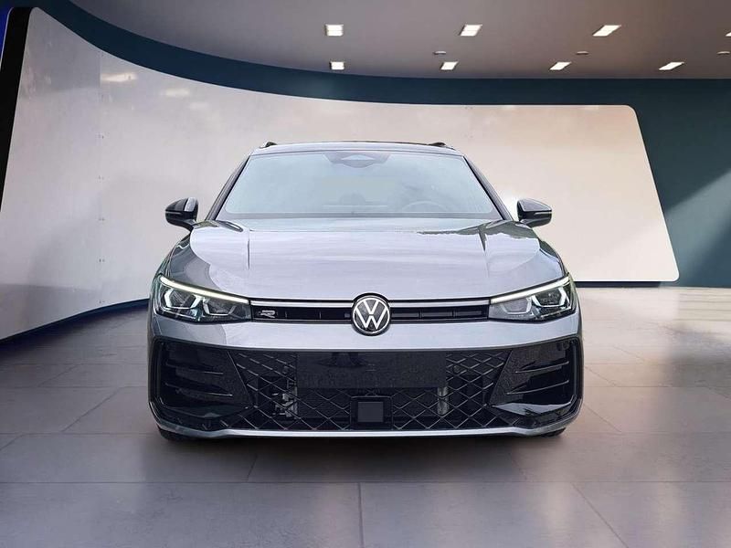 Diabasgrau metallic Gebraucht 2025 VW Passat Alltrack R-line Kombi | 54.359 € - Bild 1/4