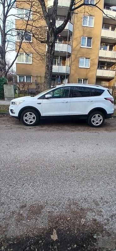 Gebraucht Ford Kuga Cool & Connect 150 PS (110 kW) 2019 Weiß SUV
