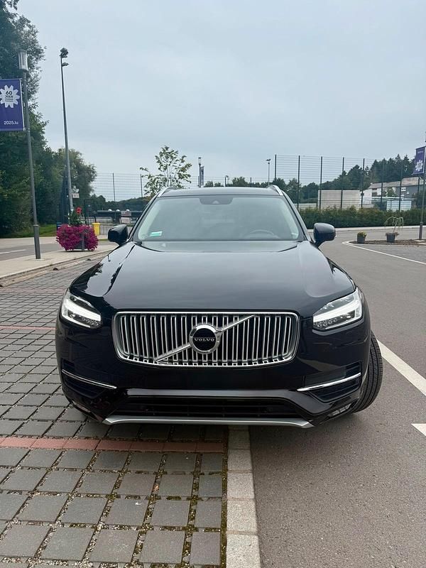 Schwarz Gebraucht 2015 Volvo XC90 Inscription SUV | 29.999 € - Bild 1/4