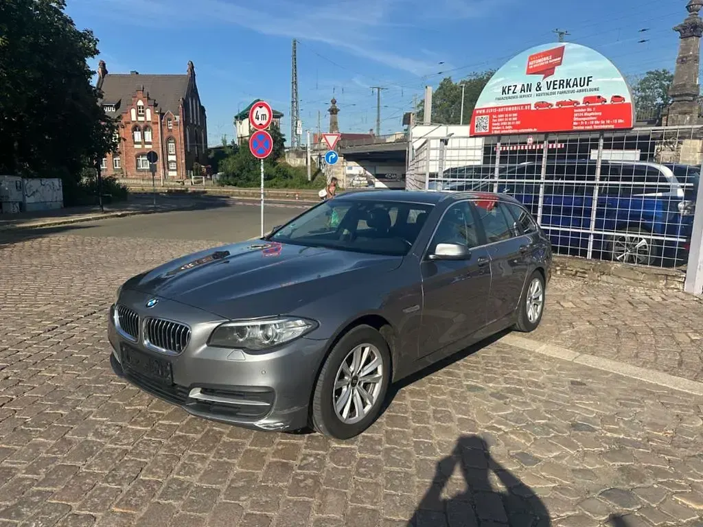 Gebraucht BMW 530 258 PS (189 kW) 2014 Grau Kombi