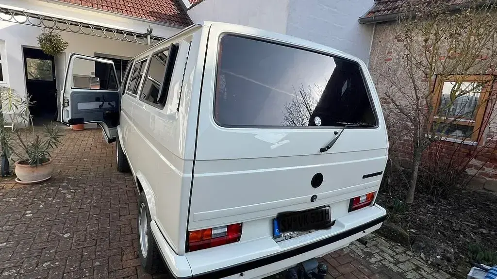 Gebraucht VW Multivan 111 PS (81 kW) 1989 Weiß Van / Kleinbus