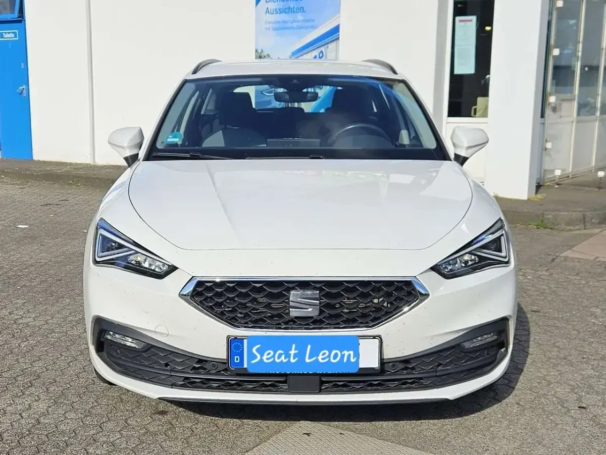 Gebraucht Seat Leon Style 150 PS (110 kW) 2020 Weiß Kombi