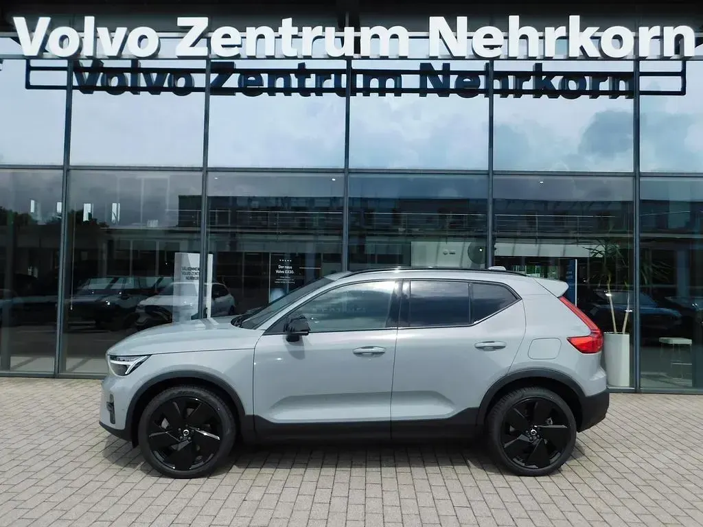 Gebraucht Volvo EX40 Plus 185 kW (252 PS) 2026 Grau SUV