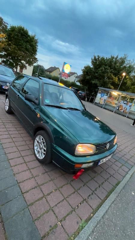 Grün Gebraucht 1996 VW Golf III Kleinwagen | 1.699 € (Fairer Preis) - Bild 1/4