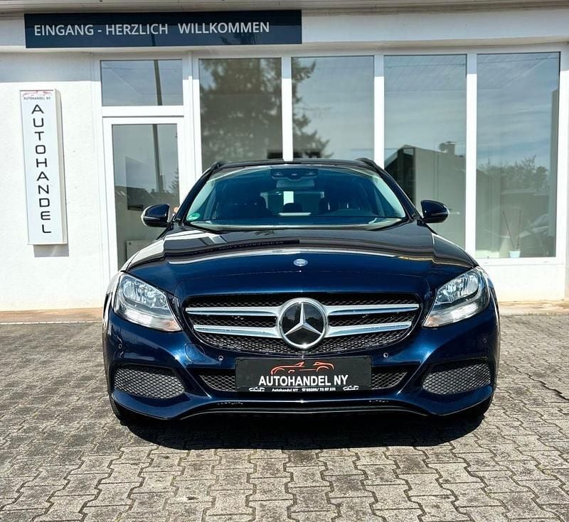 Gebraucht Mercedes C220 170 PS (125 kW) 2016 Blau Kombi