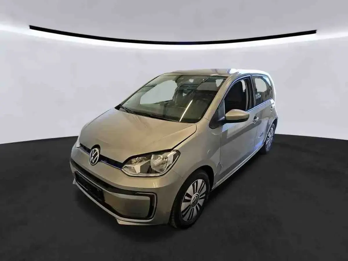 Używany VW e-up! Style 61 kW (83 KM) 2022 Srebrny Hatchback