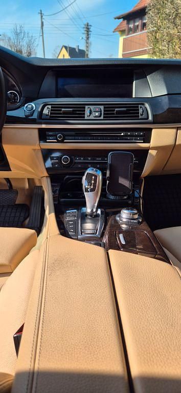 Gebraucht BMW 530 Sport Line 258 PS (189 kW) 2012 Schwarz Kombi