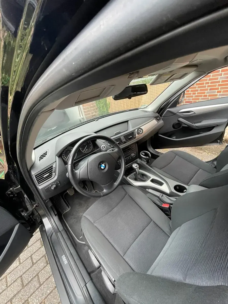 Gebraucht BMW X1 150 PS (110 kW) 2011 Schwarz SUV