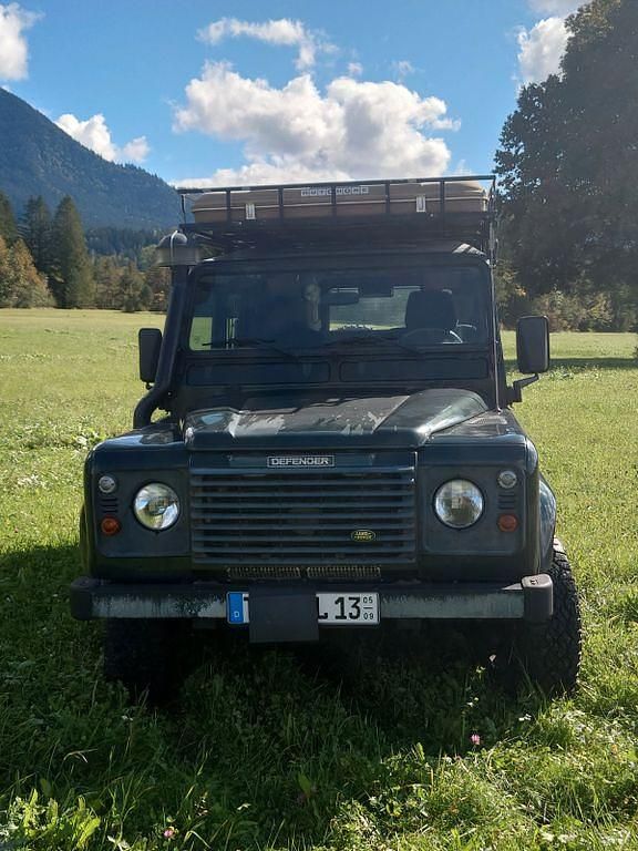 Gebraucht Land Rover Defender 122 PS (89 kW) 2003 Grün SUV