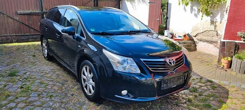 Schwarz Gebraucht 2009 Toyota Avensis Executive Kombi | 5.400 € (Guter Preis) - Bild 1/4