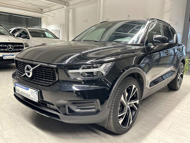 Schwarz Gebraucht 2019 Volvo XC40 R-Design SUV | 27.990 € (Fairer Preis) - Bild 1/4