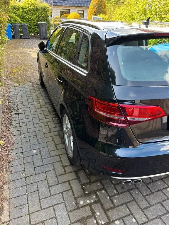 Gebraucht Audi A3 Sport 150 PS (110 kW) 2018 Schwarz Limousine