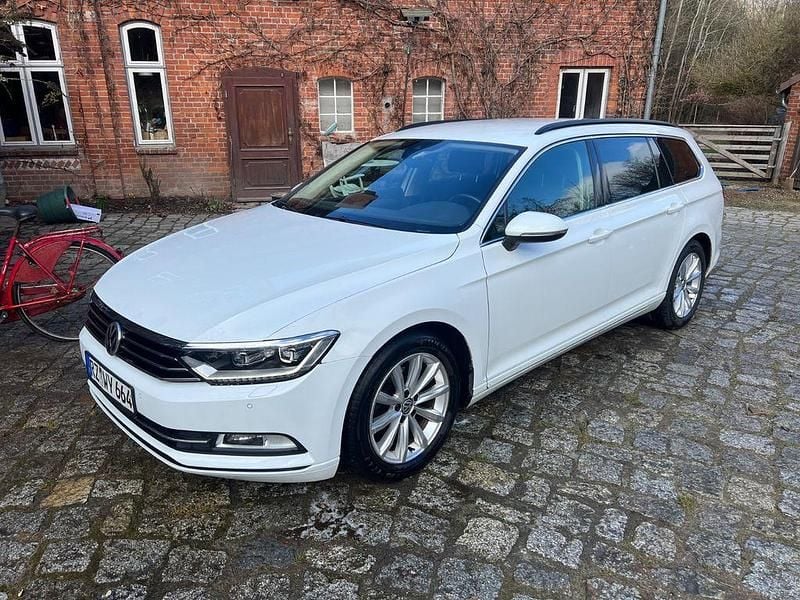 Gebraucht VW Passat 190 PS (139 kW) 2016 Weiß Kombi