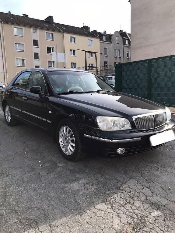 Schwarz Gebraucht 2002 Hyundai XG Limousine | 1.290 € - Bild 1/4