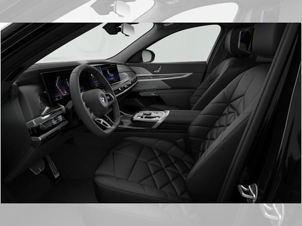Neu BMW 740 Comfort Edition 299 PS (219 kW) 2026 Schwarz (saphirschwarz metallic) Limousine