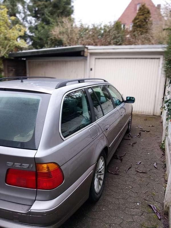 Gebraucht BMW 525 192 PS (141 kW) 2000 Beige Kombi