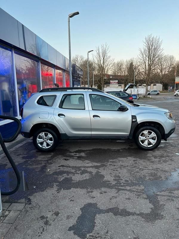 Silber Gebraucht 2020 Dacia Duster SUV | 8.700 € (Superpreis) - Bild 1/3