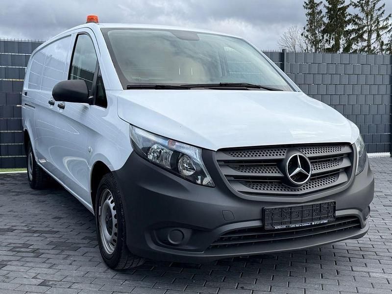 Gebraucht Mercedes Vito 136 PS (100 kW) 2020 Weiß Van