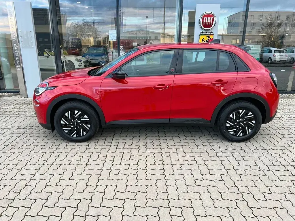 Gebraucht Fiat 600E Red 114 kW (156 PS) 2024 Rot SUV