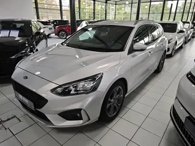 Używany Ford Focus ST 155 KM (114 kW) 2021 Srebrny Kombi