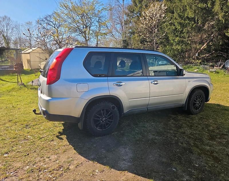 Gebraucht Nissan X-Trail 173 PS (127 kW) 2008 Silber SUV