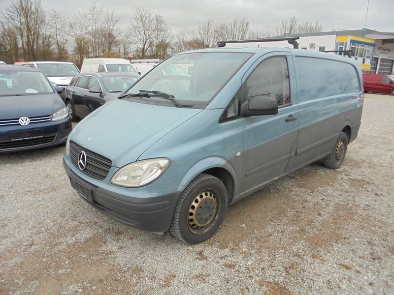 Magmarot Gebraucht 2010 Mercedes Vito Van / Kleinbus | 2.990 € (Superpreis) - Bild 1/4