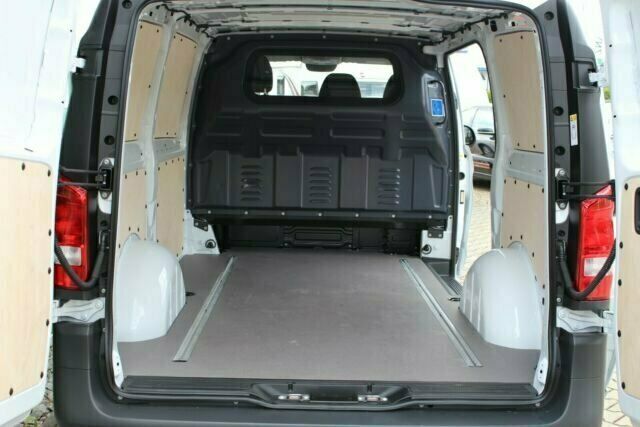 Gebraucht Mercedes Vito 102 PS (75 kW) 2020 Weiß Van