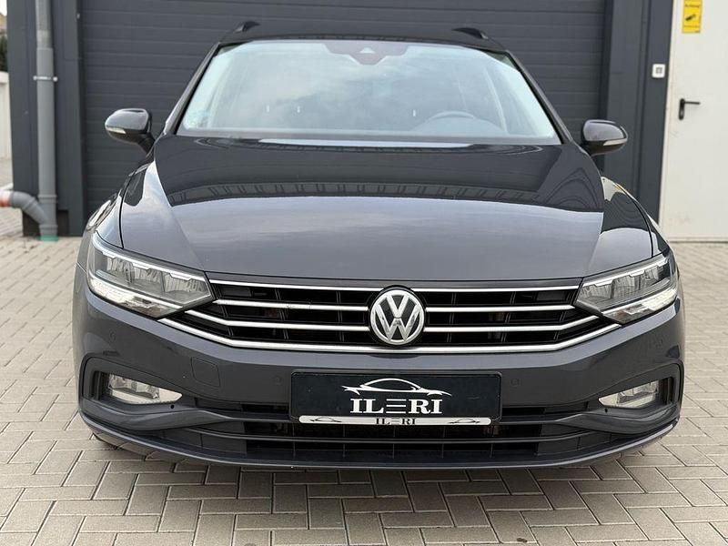 Gebraucht VW Passat Conceptline 150 PS (110 kW) 2020 Grau Kombi
