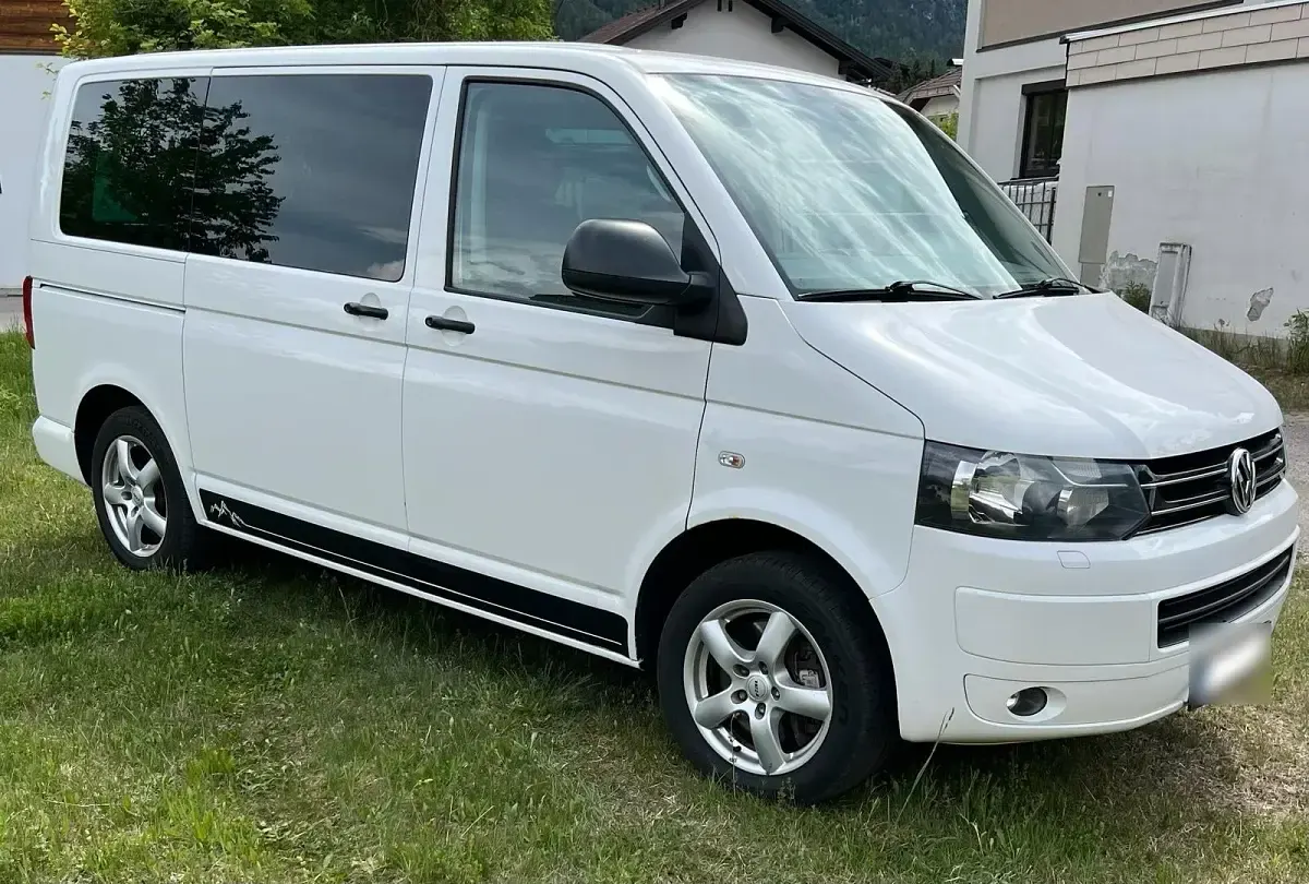 Gebraucht VW Multivan Startline 140 PS (102 kW) 2010 Weiß Van / Kleinbus