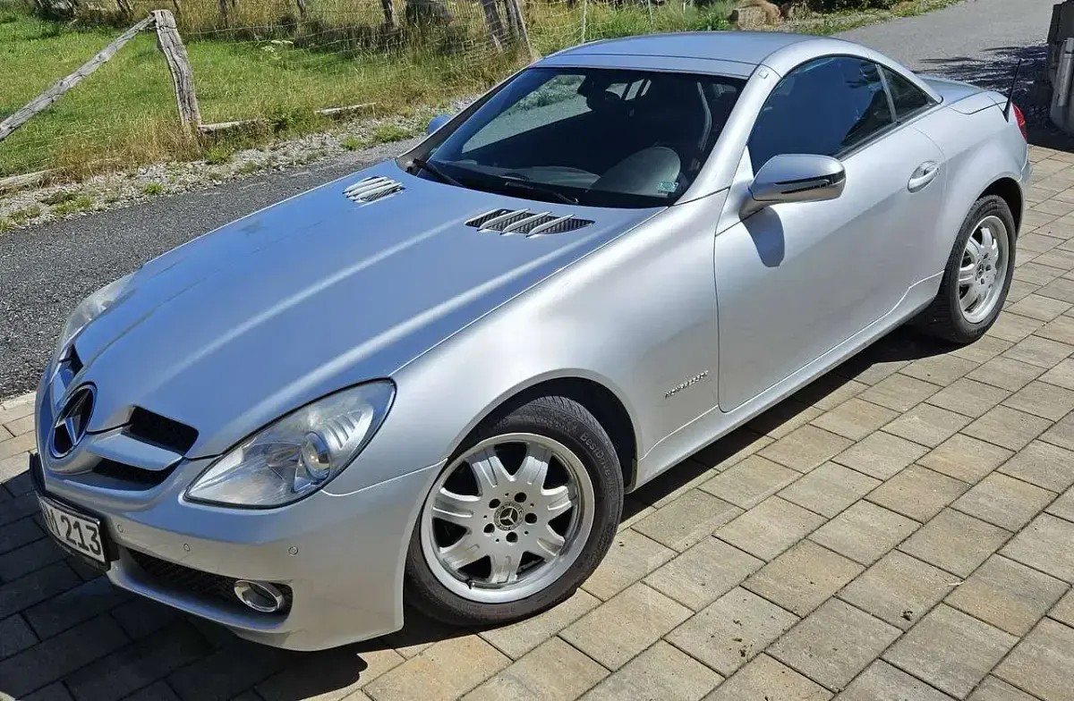 Gebraucht Mercedes SLK200 Edition 184 PS (135 kW) 2010 Silber Cabrio