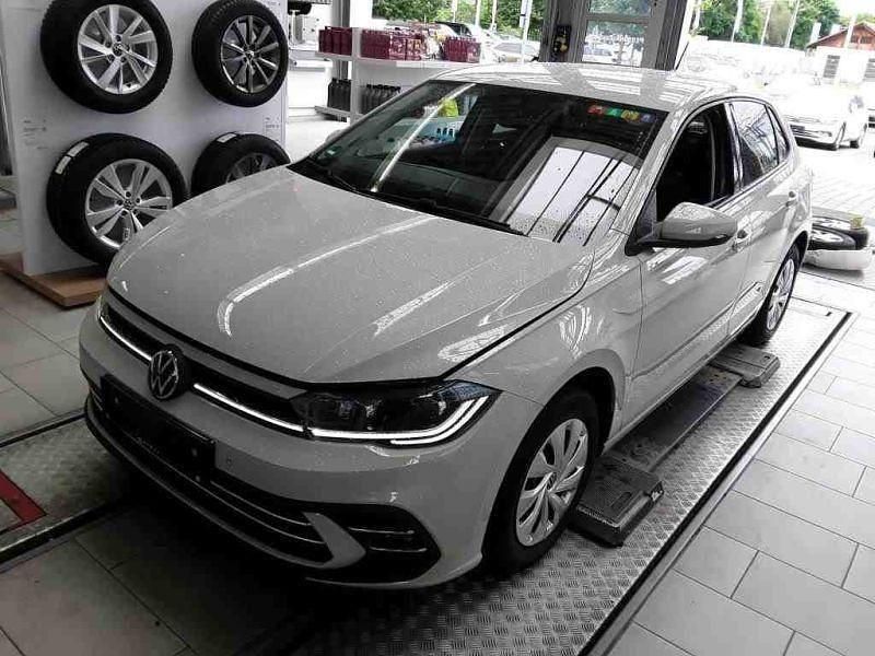 Grau Gebraucht 2022 VW Polo Style Limousine | 17.930 € (Guter Preis) - Bild 1/1