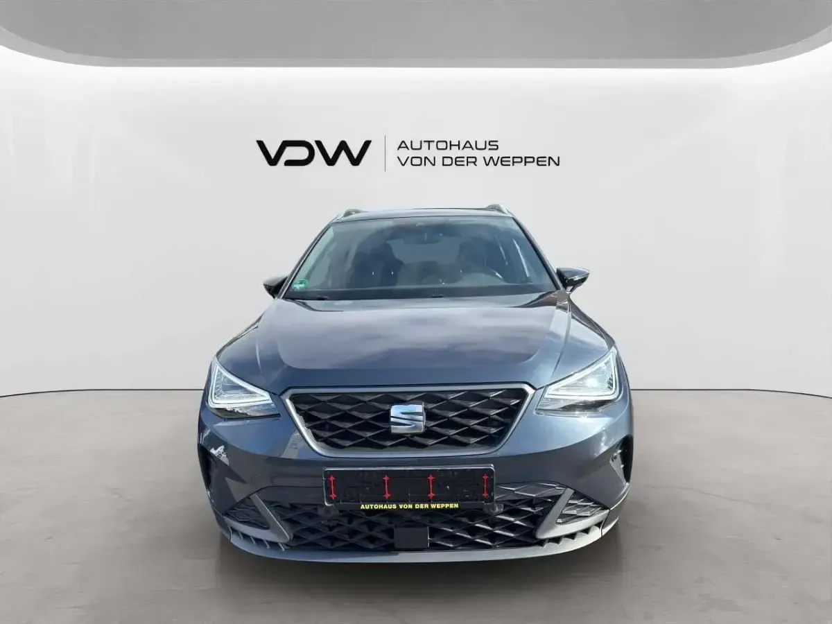 Gebraucht Seat Arona FR 110 PS (80 kW) 2023 Grau SUV