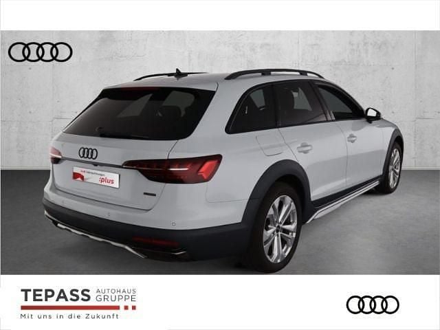 Gletscherweiß metallic Gebraucht 2024 Audi A4 Allroad Ambiente Kombi | 62.480 € - Bild 1/4