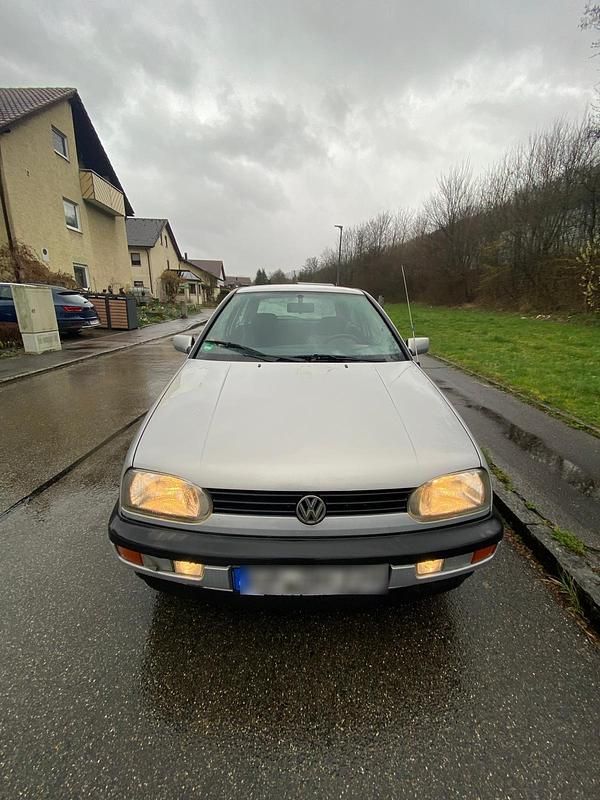 Gebraucht VW Golf 75 PS (55 kW) 1993 Silber Coupé