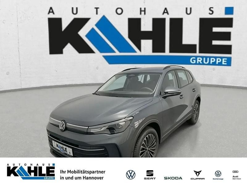Grau Neu 2025 VW Tiguan Life SUV | 37.990 € (Superpreis) - Bild 1/4