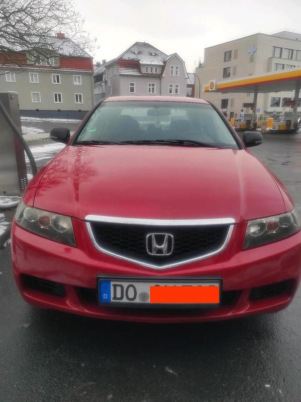Rot Gebraucht 2003 Honda Accord Limousine | 3.300 € (Etwas zu teuer) - Bild 1/4