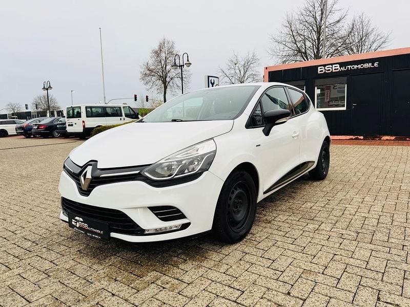 Weiß Gebraucht 2017 Renault Clio IV LIMITED Limousine | 6.300 € (Fairer Preis) - Bild 1/4