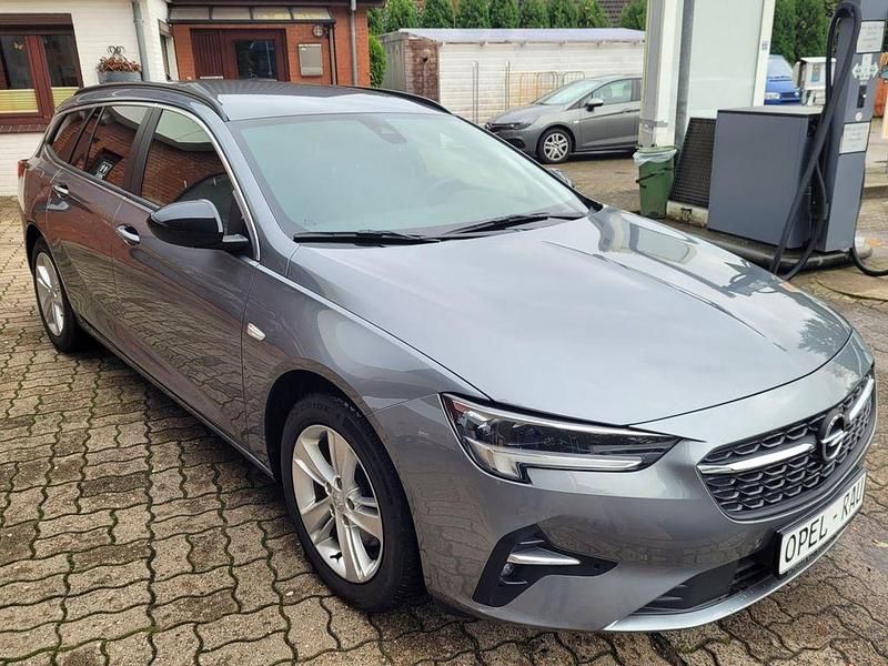 Gebraucht Opel Insignia Edition 174 PS (127 kW) 2021 Licht grau m2 Kombi