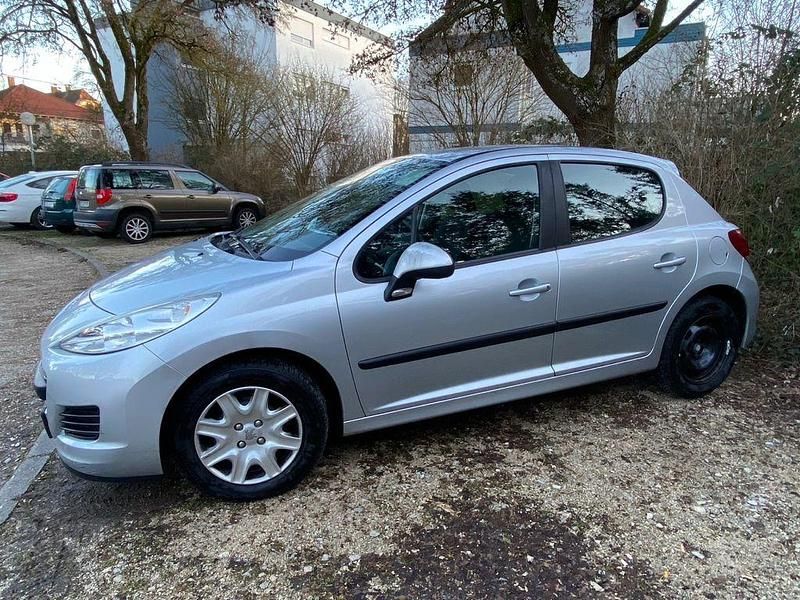 Gebraucht Peugeot 207 Filou 95 PS (69 kW) 2010 Grau Kombi