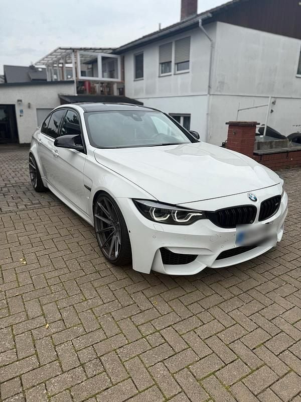 Weiß Gebraucht 2017 BMW M3 Performance Limousine | 56.000 € (Fairer Preis) - Bild 1/4