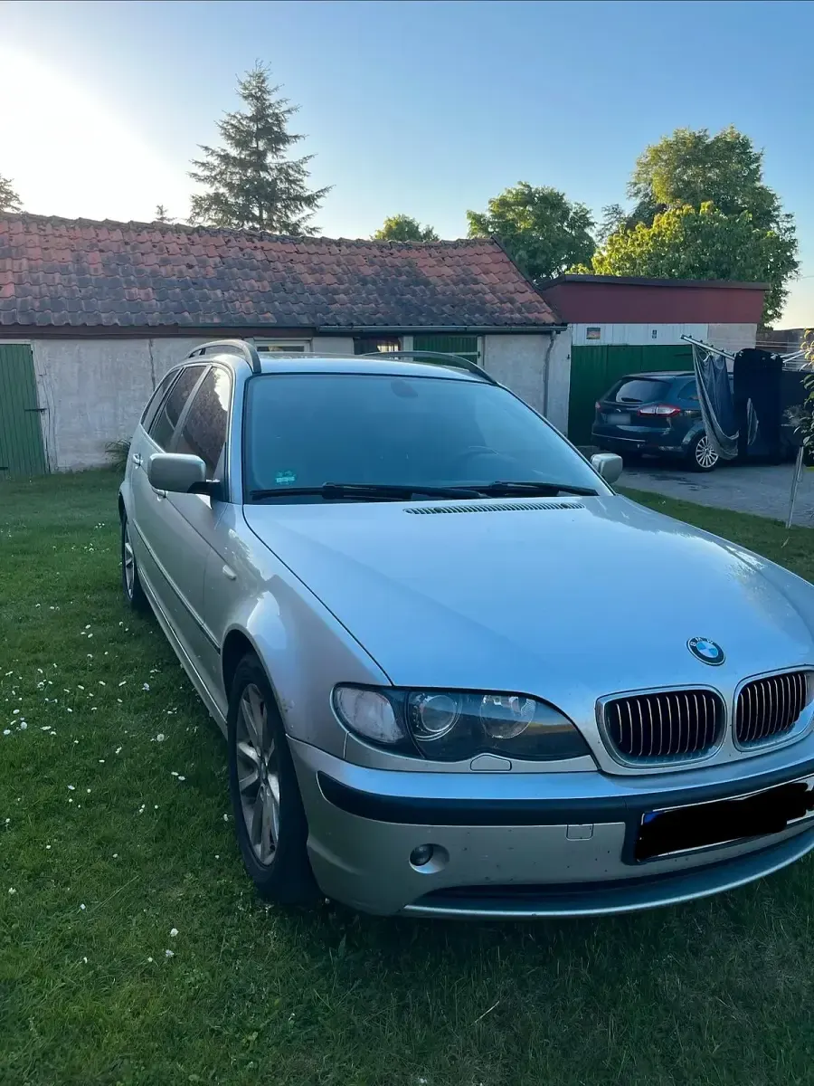 Gebraucht BMW 320 150 PS (110 kW) 2004 Silber Kombi